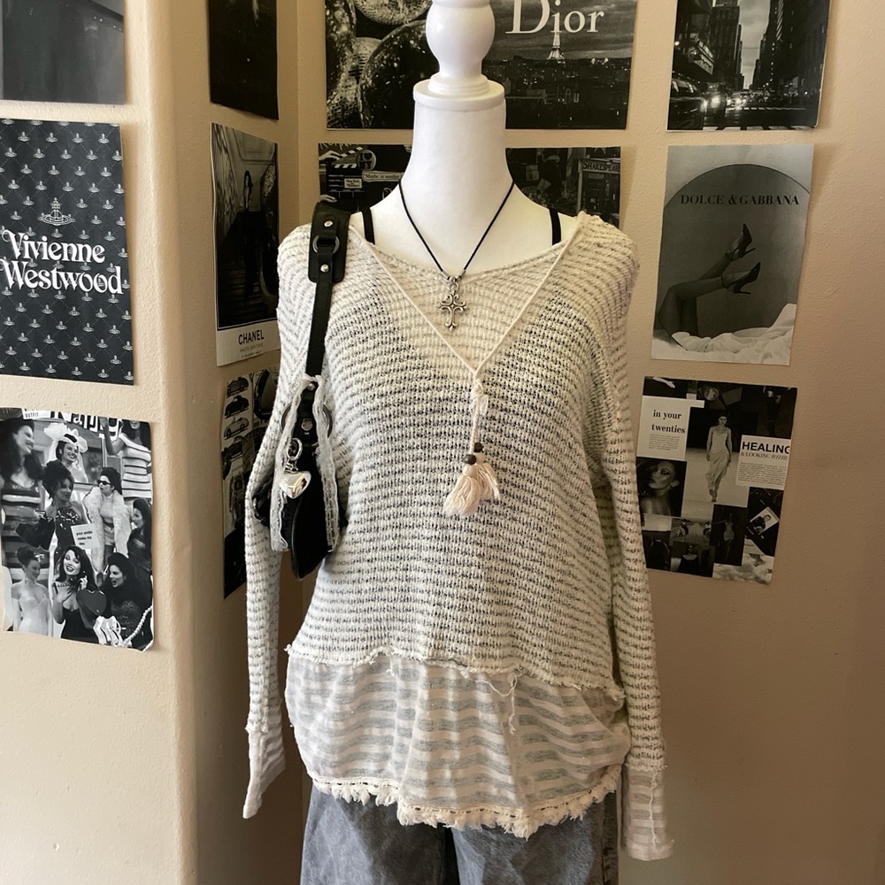Urban Outfitters Cream and Gray Sweater